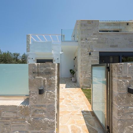 Megalith Villas Agia Marina Екстериор снимка